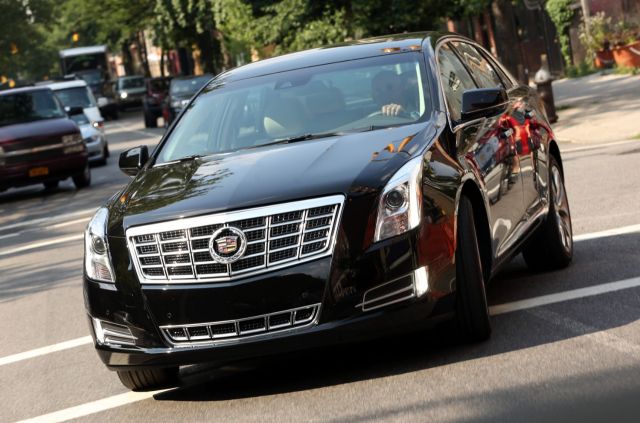 2013-Cadillac-XTS-091.jpg